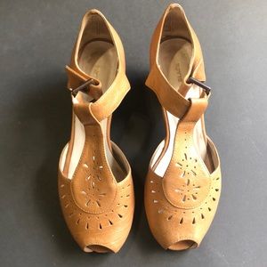 All Black Vintage Peep Toe Brown Shoes Size 6.5